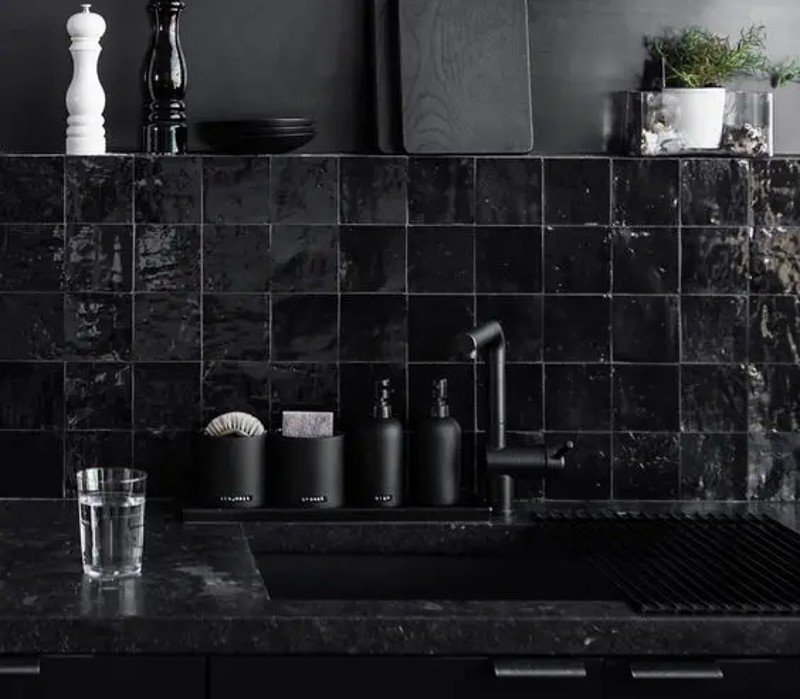 black tiles and walls kitchen