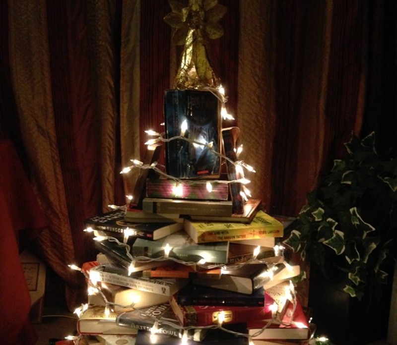 christmas tree of books