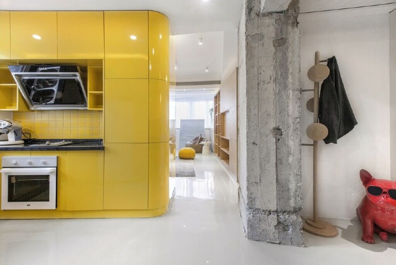 Shanghai Apartment With Rotating Boxes 
