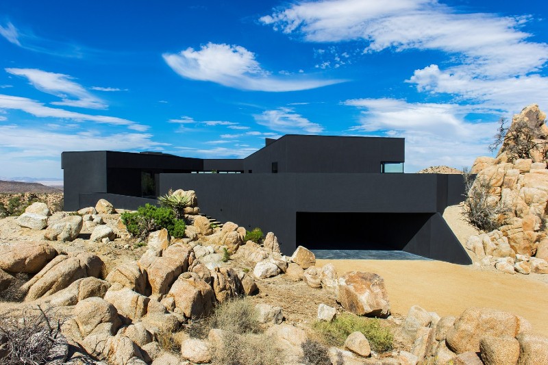 Black Desert House by Oller & Pejic Architecture 
