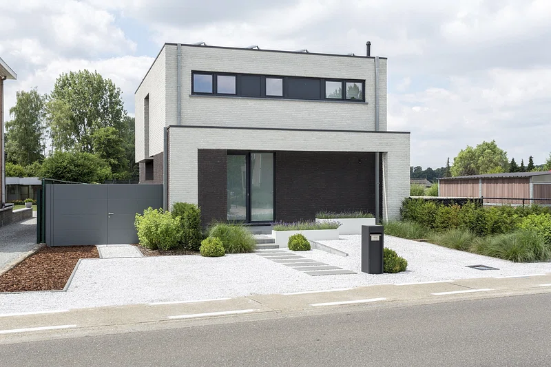 minimalistic neighborhood modern homes